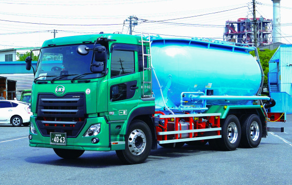 粉粒体運搬車
